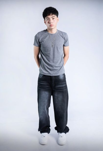 Pack: Pantalón Baggy Jean Acid Wash + 2 Polos Slim Fit